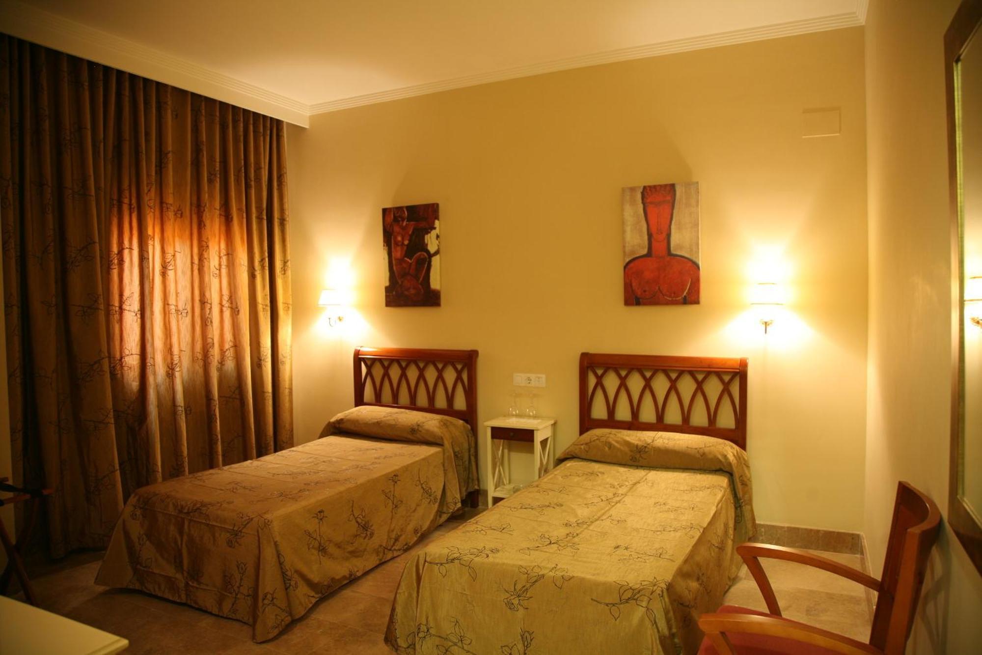 Hotel Torre Del Oro La Rinconada Zewnętrze zdjęcie