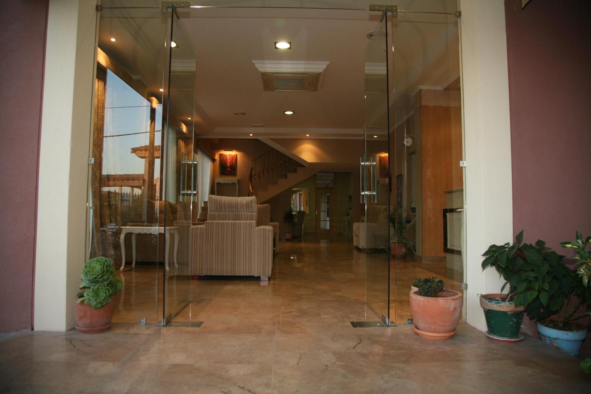 Hotel Torre Del Oro La Rinconada Zewnętrze zdjęcie